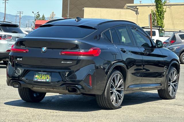 2023 BMW X4 xDrive30i