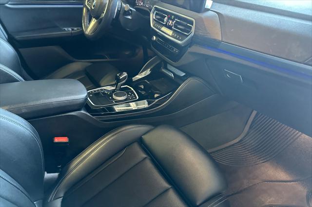 2023 BMW X4 xDrive30i