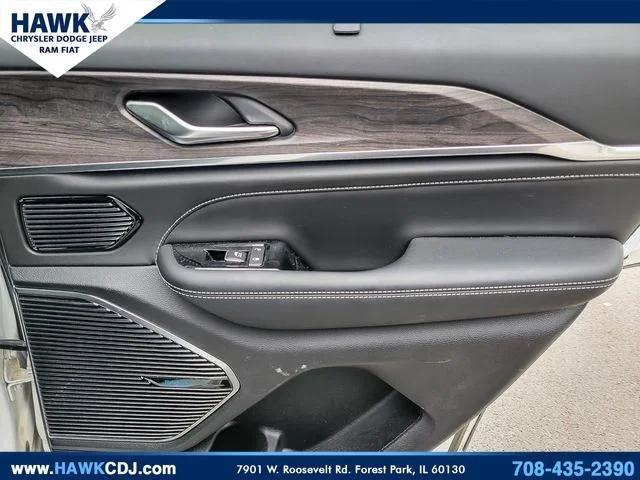 2023 Jeep Grand Cherokee Overland 4x4