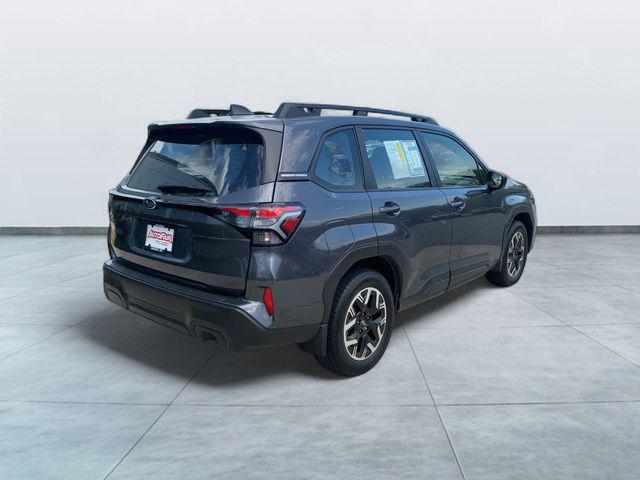 2025 Subaru Forester Base