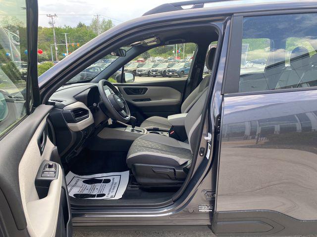 2025 Subaru Forester Base