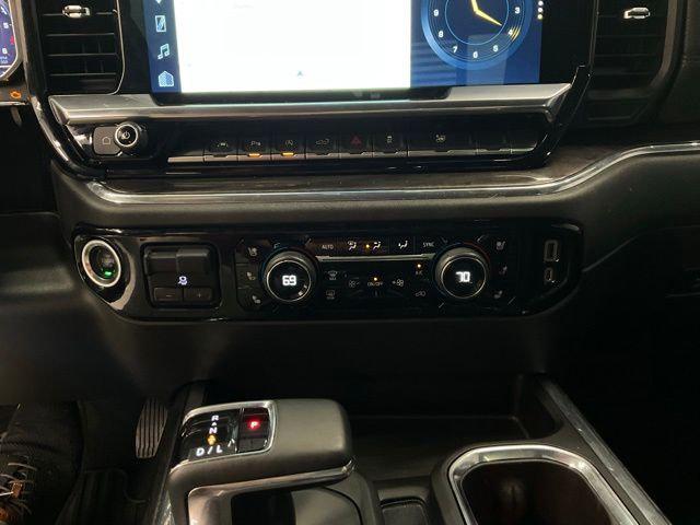 2023 Chevrolet Silverado 1500 4WD Crew Cab Short Bed LTZ