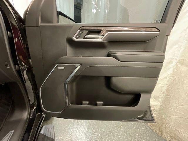 2023 Chevrolet Silverado 1500 4WD Crew Cab Short Bed LTZ