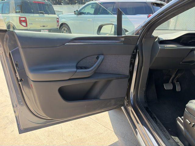 2023 Tesla Model X Standard Range