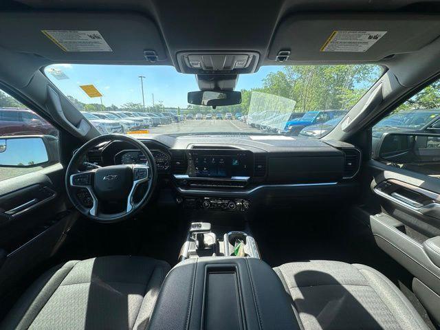 2022 Chevrolet Silverado 1500 4WD Crew Cab Short Bed RST