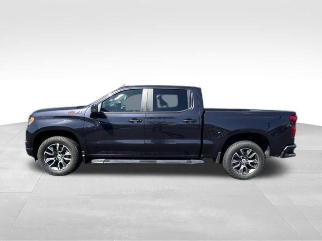 2022 Chevrolet Silverado 1500 4WD Crew Cab Short Bed RST
