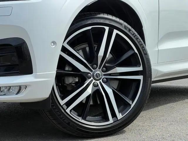 2020 Volvo XC60 T6 R-Design