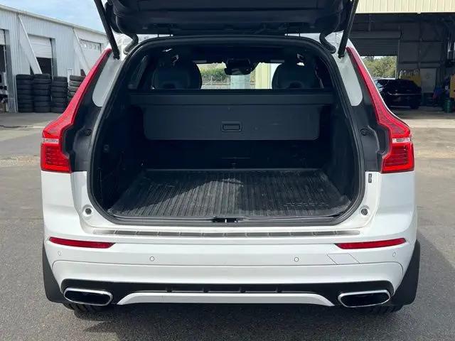 2020 Volvo XC60 T6 R-Design
