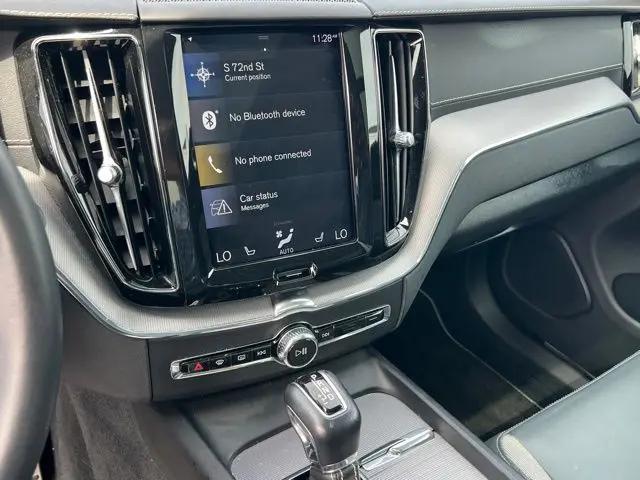 2020 Volvo XC60 T6 R-Design