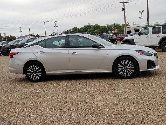 2024 Nissan Altima SV FWD