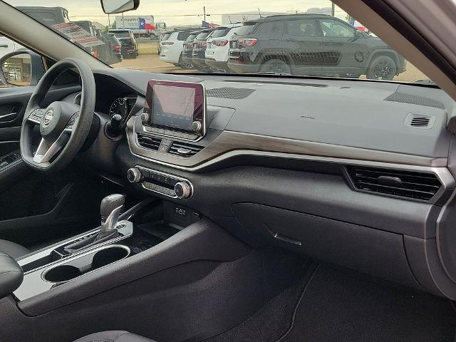 2024 Nissan Altima SV FWD