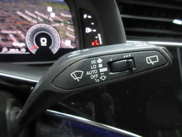 2020 Audi Q8 Premium Plus 55 TFSI quattro Tiptronic