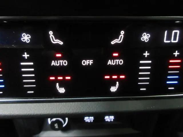 2020 Audi Q8 Premium Plus 55 TFSI quattro Tiptronic