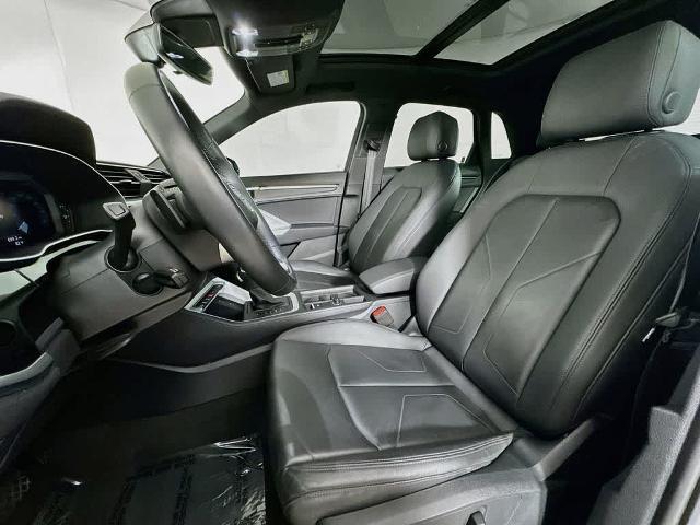 2025 Audi Q3 Premium 45 TFSI S line quattro Tiptronic