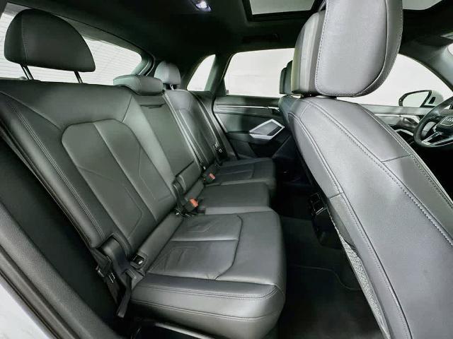 2025 Audi Q3 Premium 45 TFSI S line quattro Tiptronic