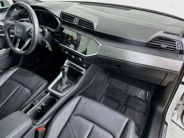 2025 Audi Q3 Premium 45 TFSI S line quattro Tiptronic