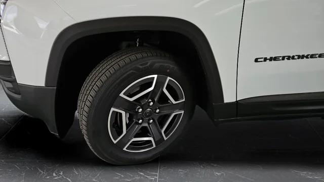 2026 Jeep Cherokee Laredo 4x4
