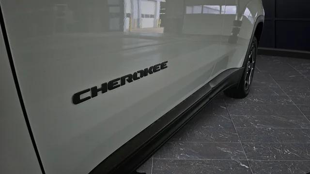 2026 Jeep Cherokee Laredo 4x4