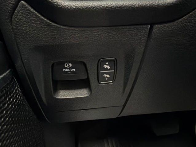 2023 Ram 1500 Laramie Crew Cab 4x4 5'7" Box