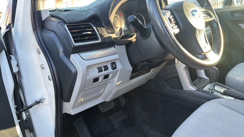2016 Subaru Forester 2.5i