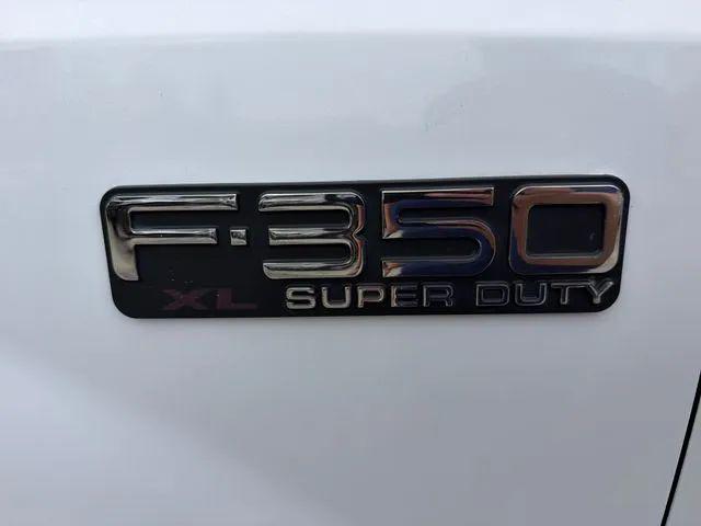 2003 Ford F-350 XL