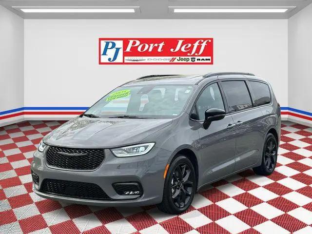 2025 Chrysler Pacifica Limited for sale in Port Jefferson Station, NY