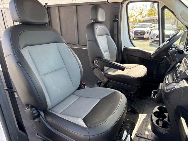 2025 Ram ProMaster 2500 Cargo Van Tradesman High Roof 159" WB w/Pass Seat