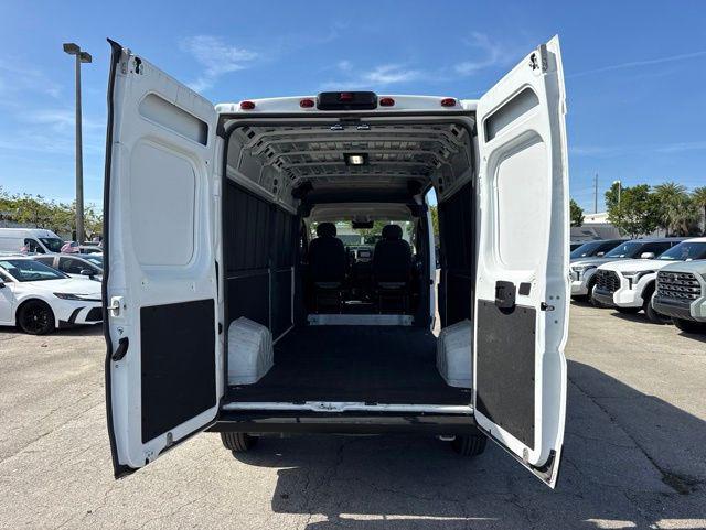2025 Ram ProMaster 2500 Cargo Van Tradesman High Roof 159" WB w/Pass Seat