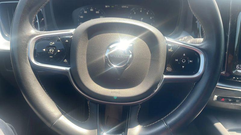 2020 Volvo XC60 T5 Momentum
