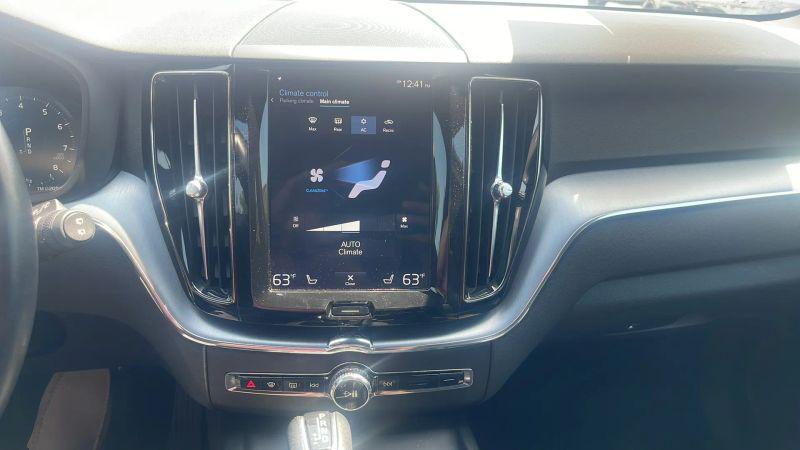 2020 Volvo XC60 T5 Momentum