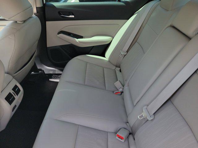 2021 Nissan Altima SL FWD
