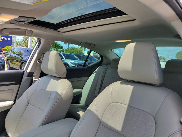 2021 Nissan Altima SL FWD