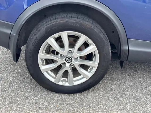 2022 Nissan Rogue Sport SV FWD Xtronic CVT