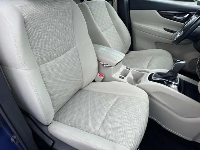 2022 Nissan Rogue Sport SV FWD Xtronic CVT