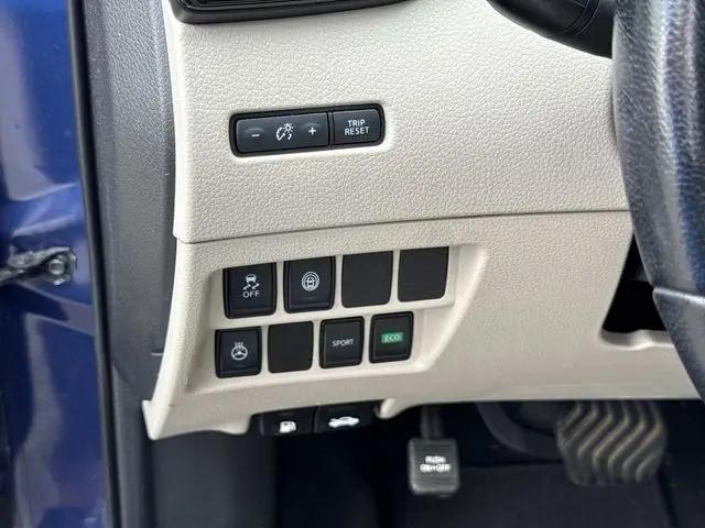 2022 Nissan Rogue Sport SV FWD Xtronic CVT