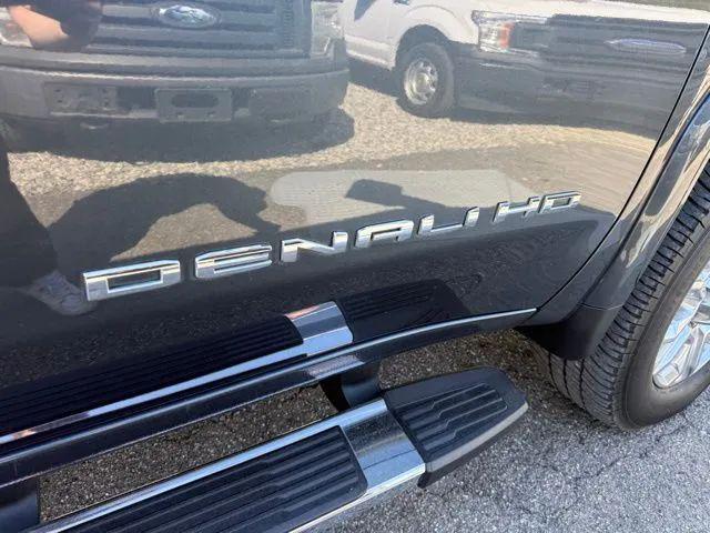 2020 GMC Sierra 2500HD 4WD Crew Cab Standard Bed Denali