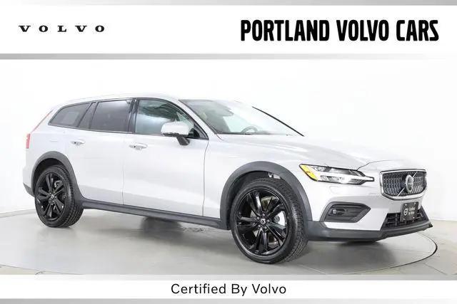 2025 Volvo V60 Cross Country Plus, B5 AWD Gas (mild hybrid) for sale in Scarborough, ME