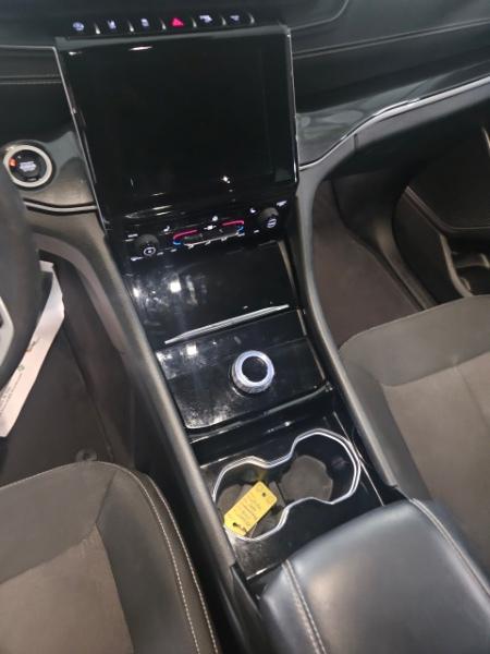 2022 Jeep Grand Cherokee L Laredo 4x4