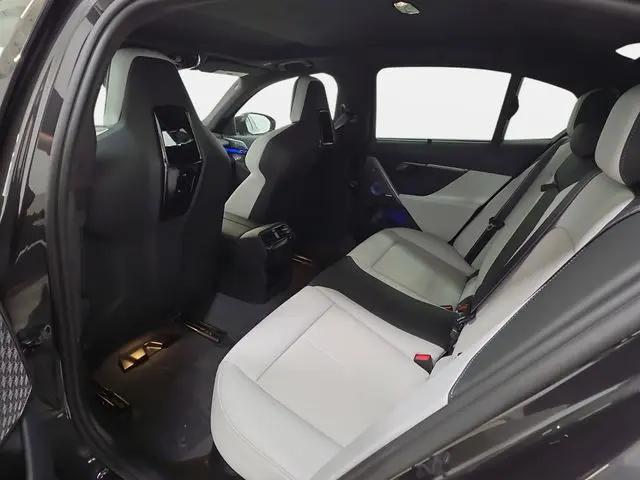 2025 BMW M5 Standard