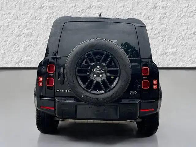 2022 Land Rover Defender 110 Standard