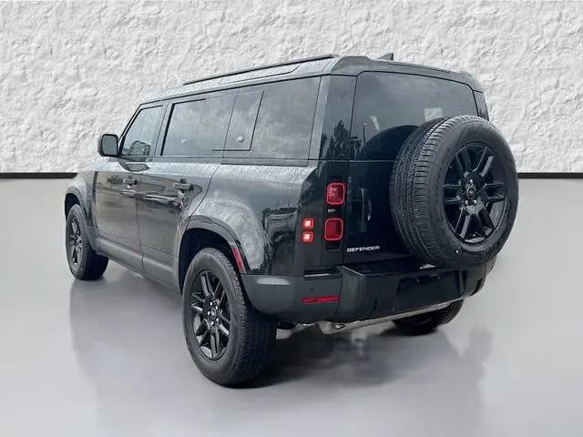 2022 Land Rover Defender 110 Standard