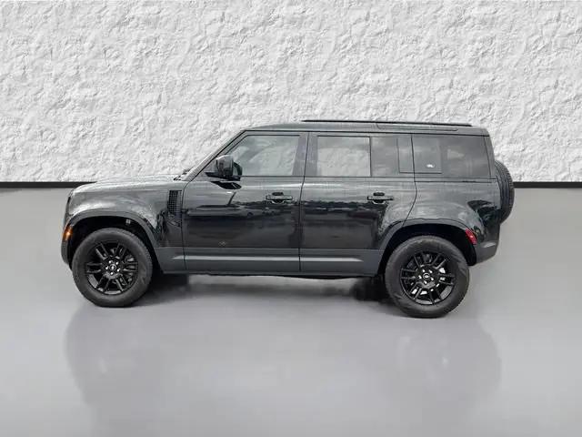 2022 Land Rover Defender 110 Standard