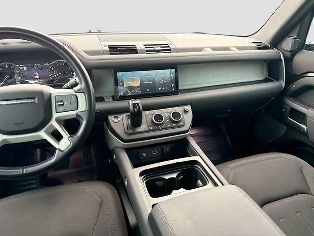 2022 Land Rover Defender 110 Standard