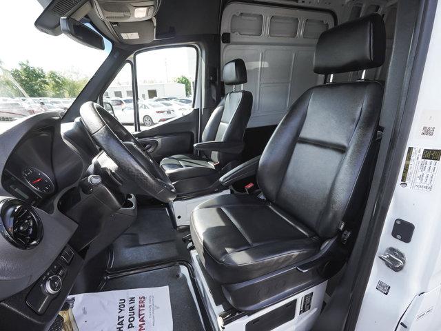 2025 Mercedes-Benz Sprinter 2500 Standard Roof 4-Cyl Diesel