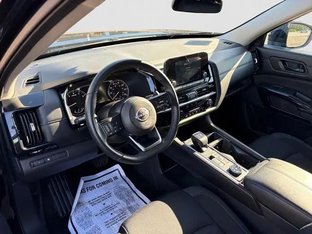 2024 Nissan Pathfinder SV 4WD