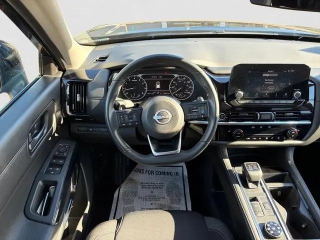 2024 Nissan Pathfinder SV 4WD