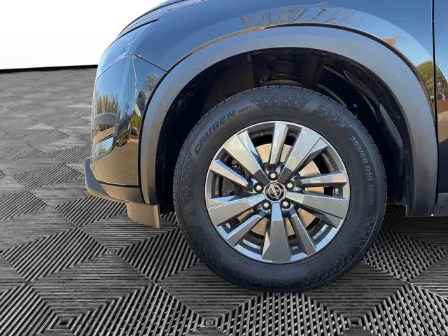 2024 Nissan Pathfinder SV 4WD