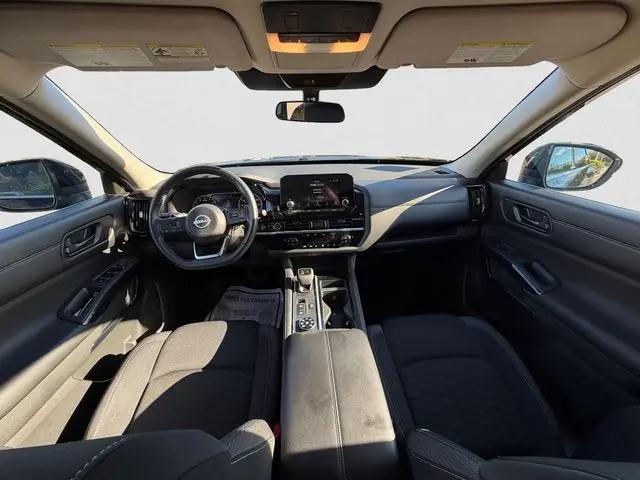 2024 Nissan Pathfinder SV 4WD