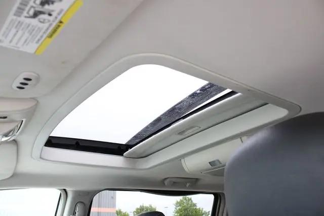 2010 Chrysler Town & Country Touring