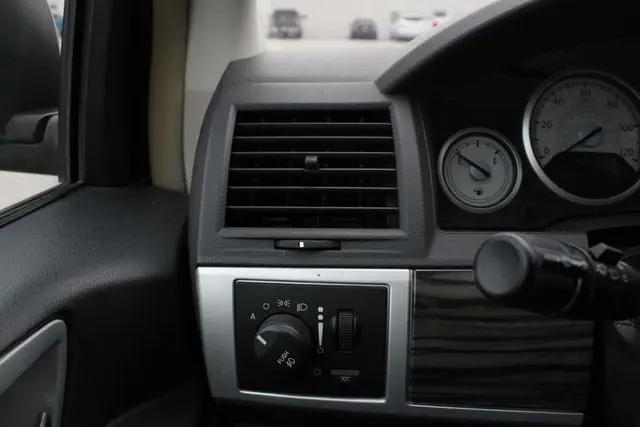 2010 Chrysler Town & Country Touring